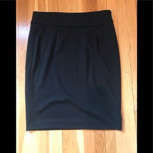 EUC Premise black skirt - 16